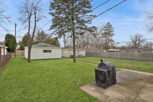 826 Brown Ave_023.jpg