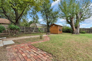  Photo 31