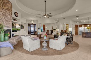8263 E Sienna Cir, Mesa, AZ 85207, USA Photo 17