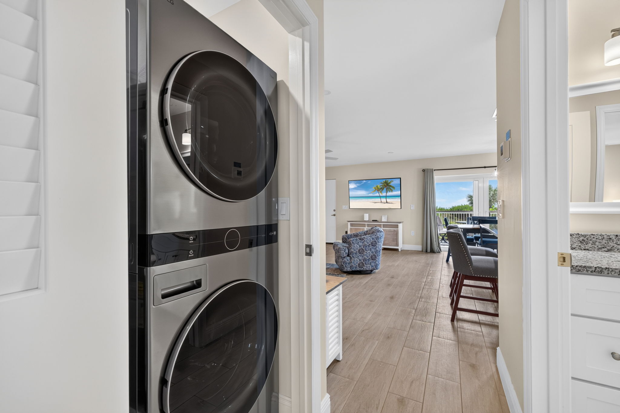 18-Laundry Room