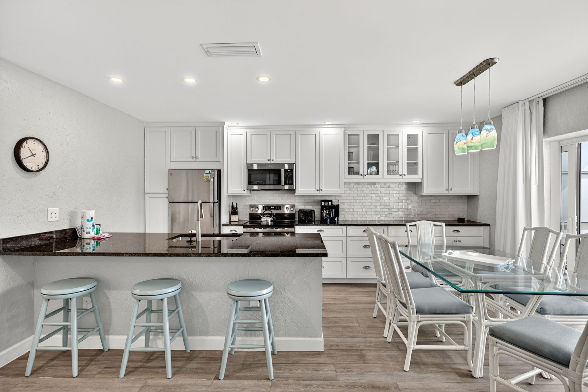 Breakfast Bar 1 of 3