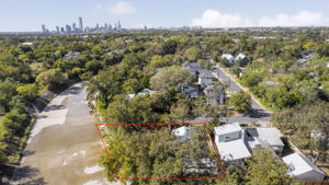 Property is in a 500 year flood plain, but does not require flood insurance.