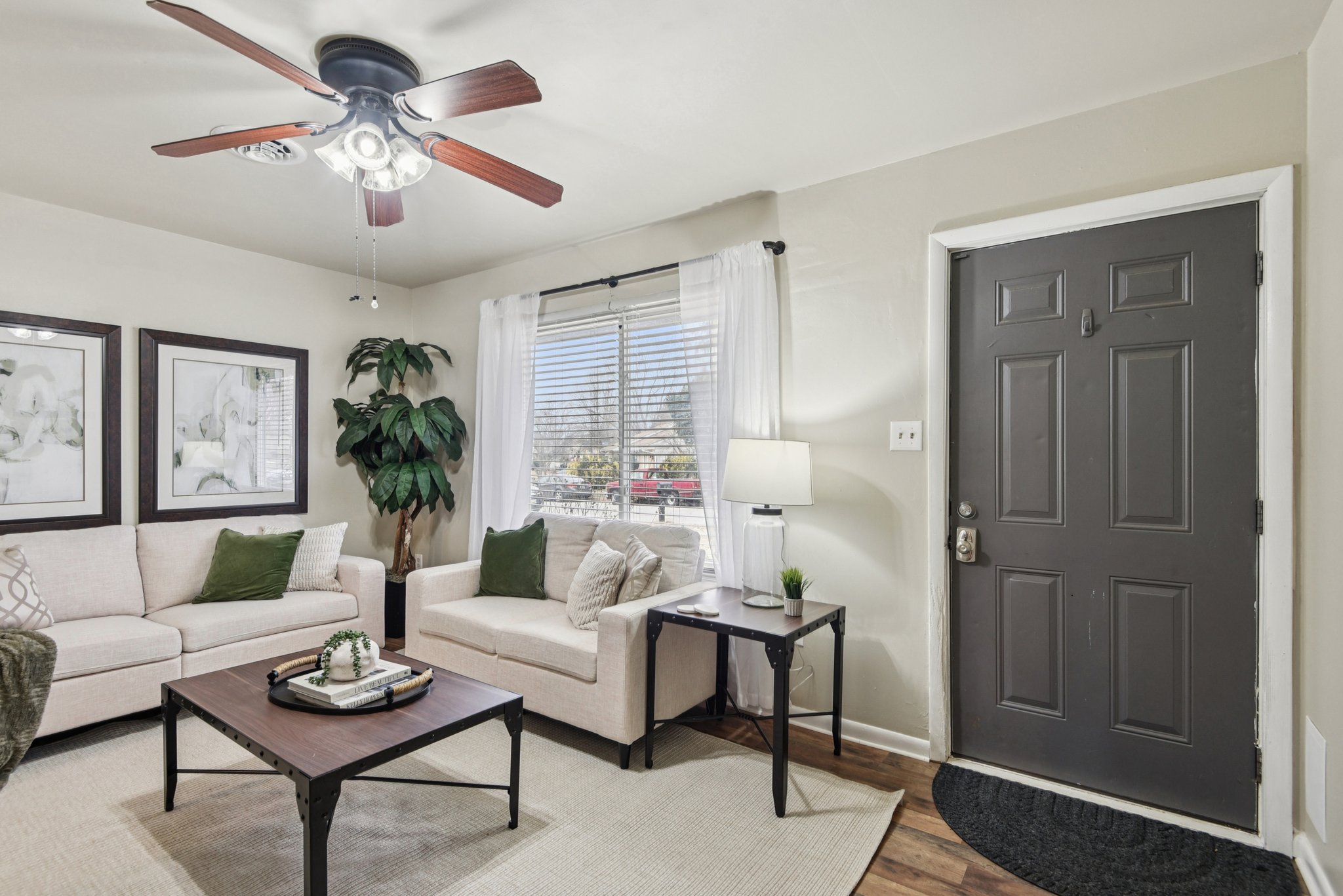 Johahn Dr-S1012-005.jpg