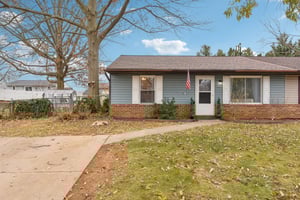 Johahn Dr-S1012-003.jpg