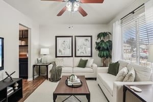 Johahn Dr-S1012-009.jpg