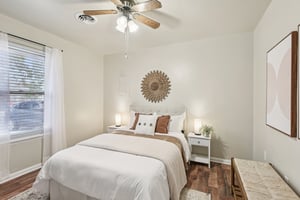 Johahn Dr-S1012-016.jpg