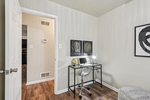 Johahn Dr-S1012-022.jpg