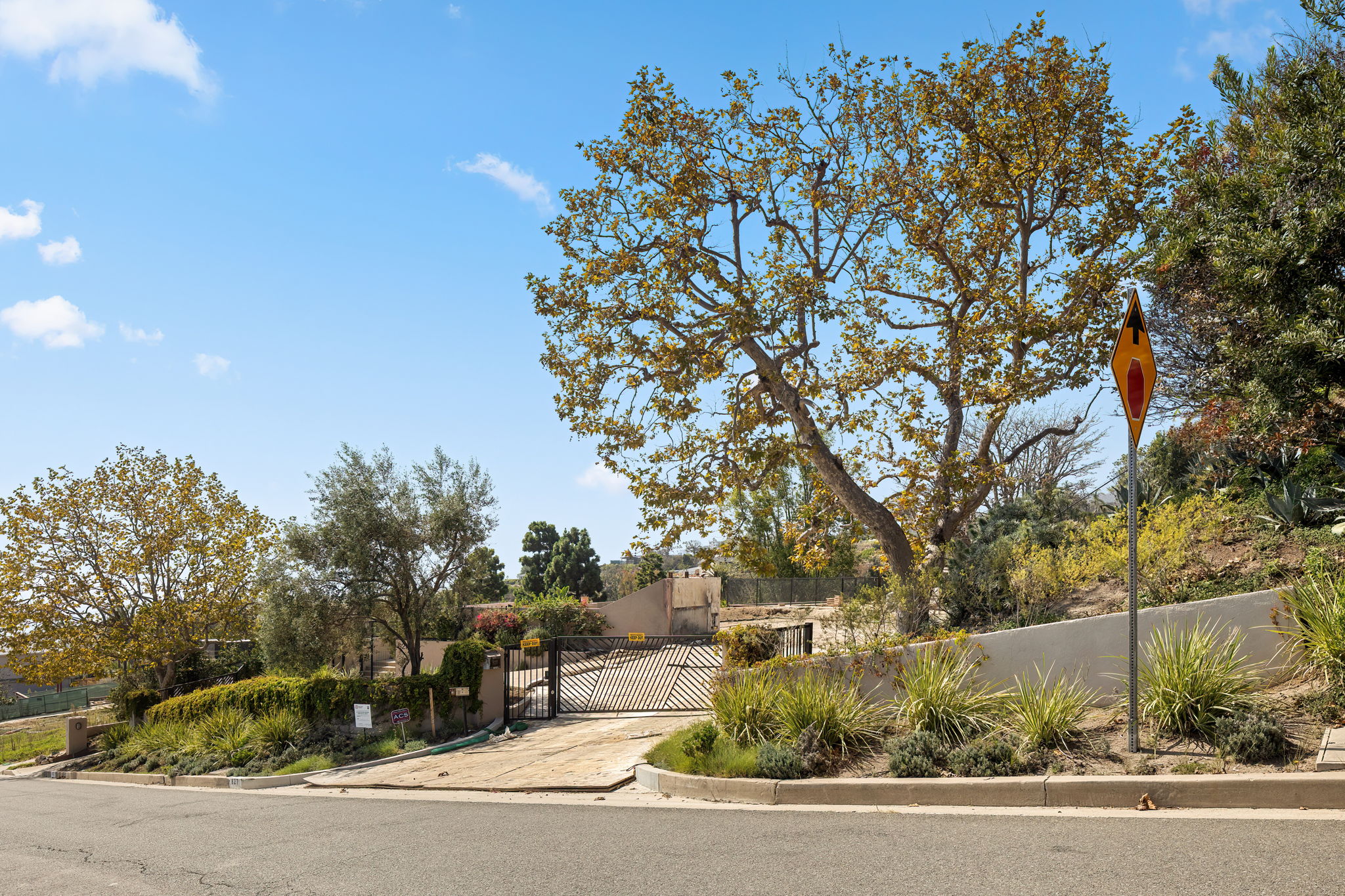 827 Lachman Lane-1