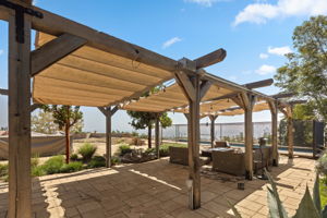 827 Lachman Lane-14