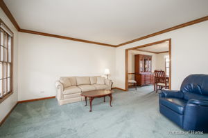 827 New Britton Rd, Carol Stream, IL 60188, USA Photo 3