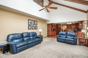 827 New Britton Rd, Carol Stream, IL 60188, USA Photo 14