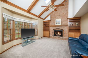 827 New Britton Rd, Carol Stream, IL 60188, USA Photo 13
