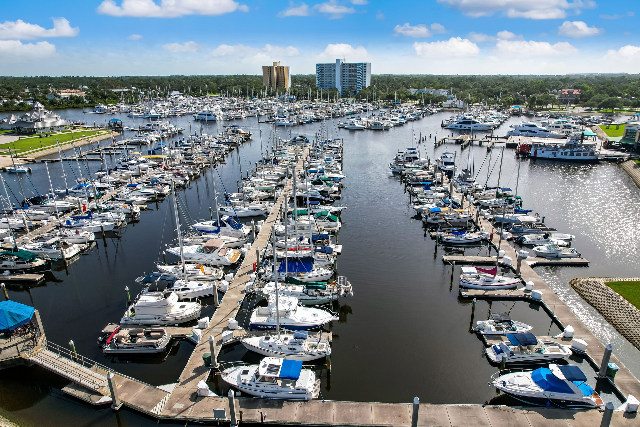 Halifax Harbor Marina