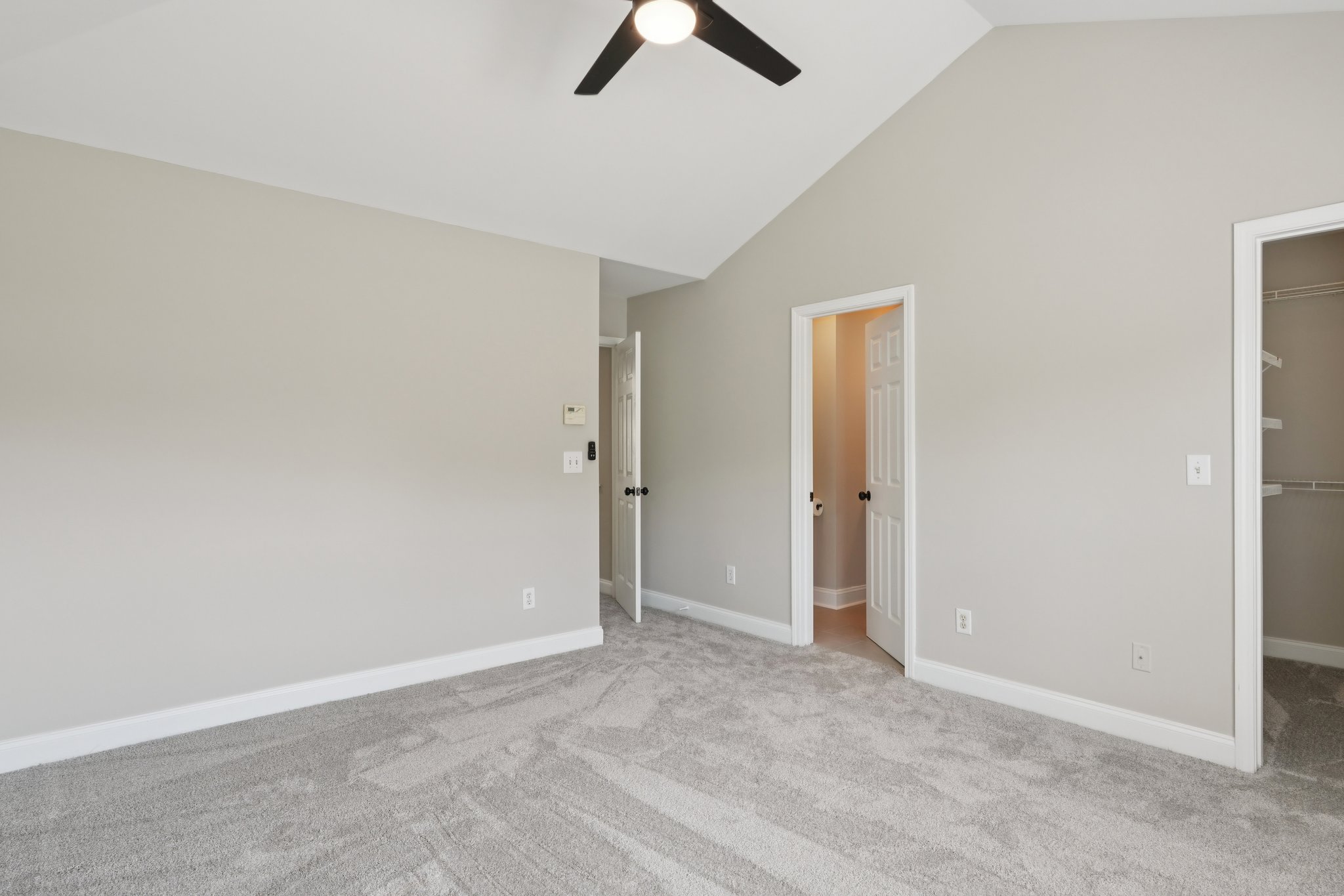 W 4th St-S0104-036.jpg