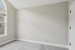 W 4th St-S0104-024.jpg