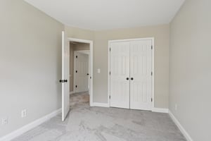 W 4th St-S0104-029.jpg