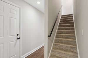 W 4th St-S0104-041.jpg