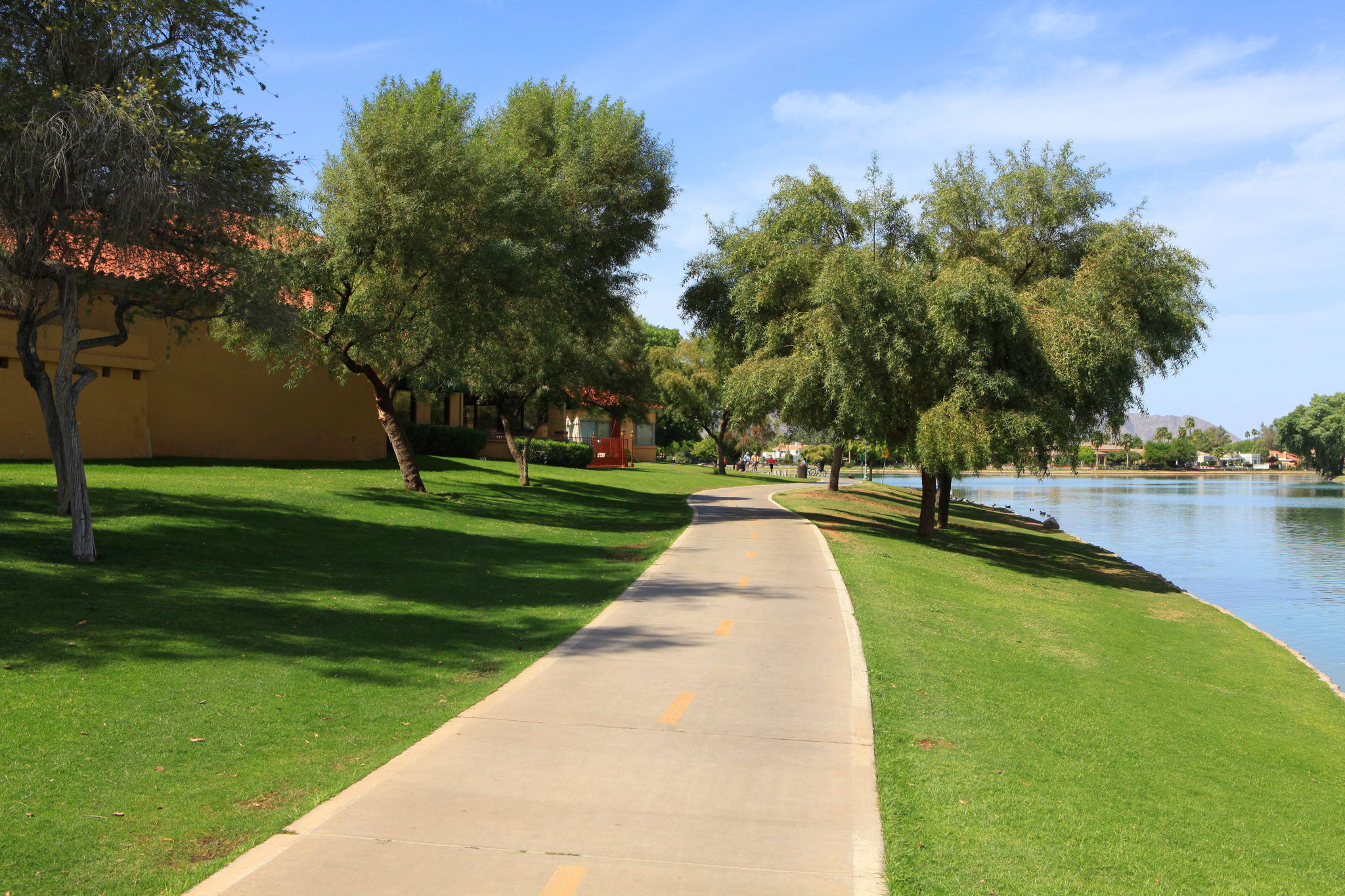 Lake Marguerite-Walkling Paths