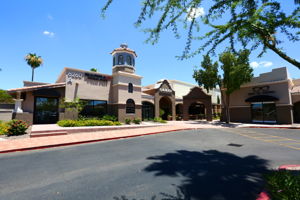 Shops at The Mercardo3