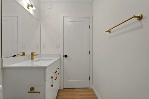  Photo 38