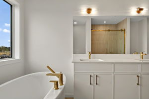  Photo 49