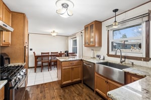 828 Harwich Ln_008.jpg