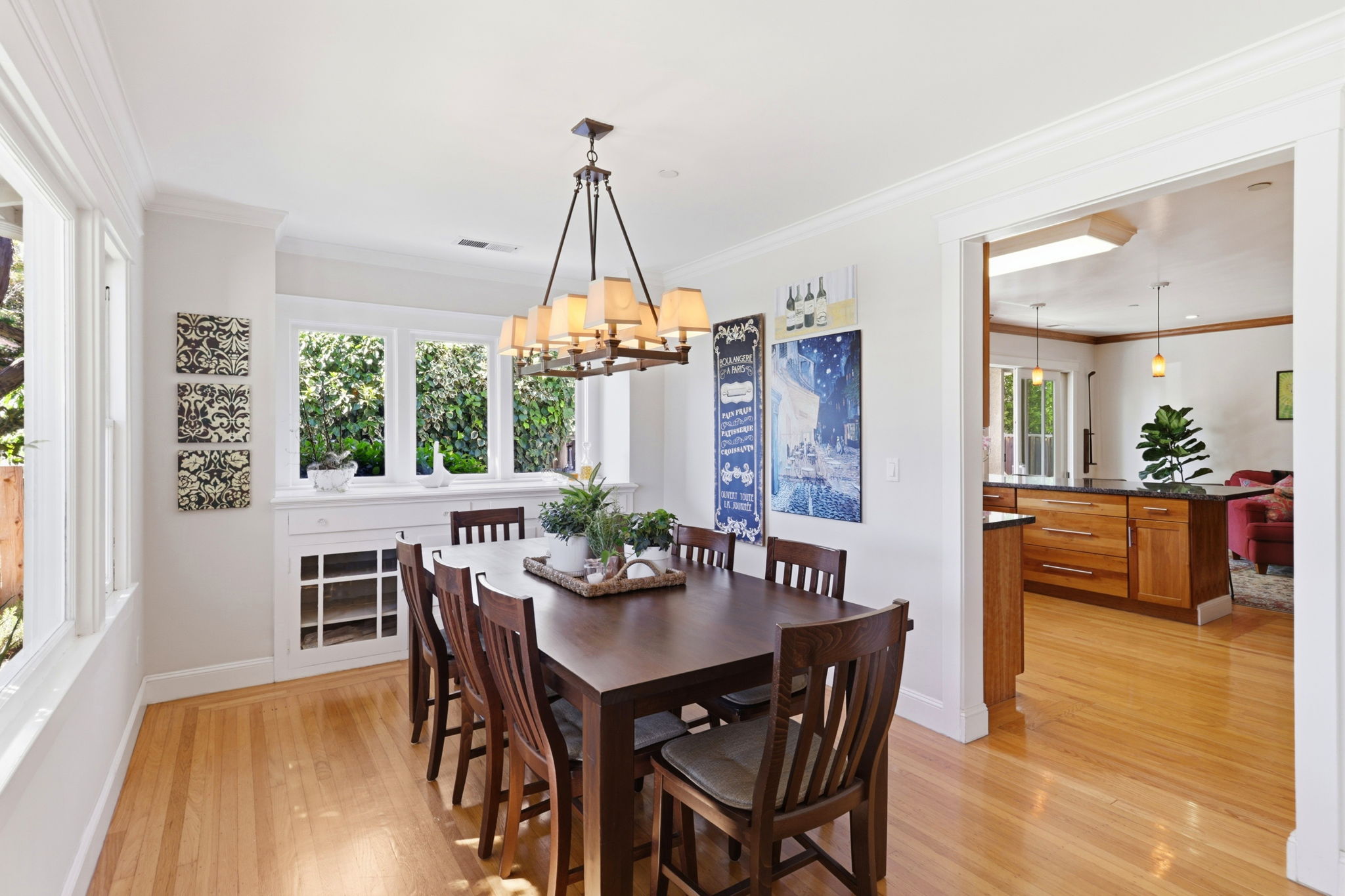 022_F8_828 Laurel Ave