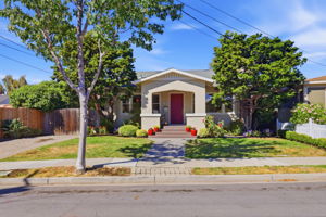 001_F8_828 Laurel Ave