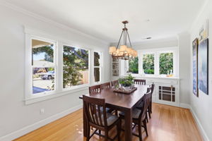 021_F8_828 Laurel Ave