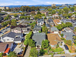 004_F8_AERIAL_828 Laurel Ave