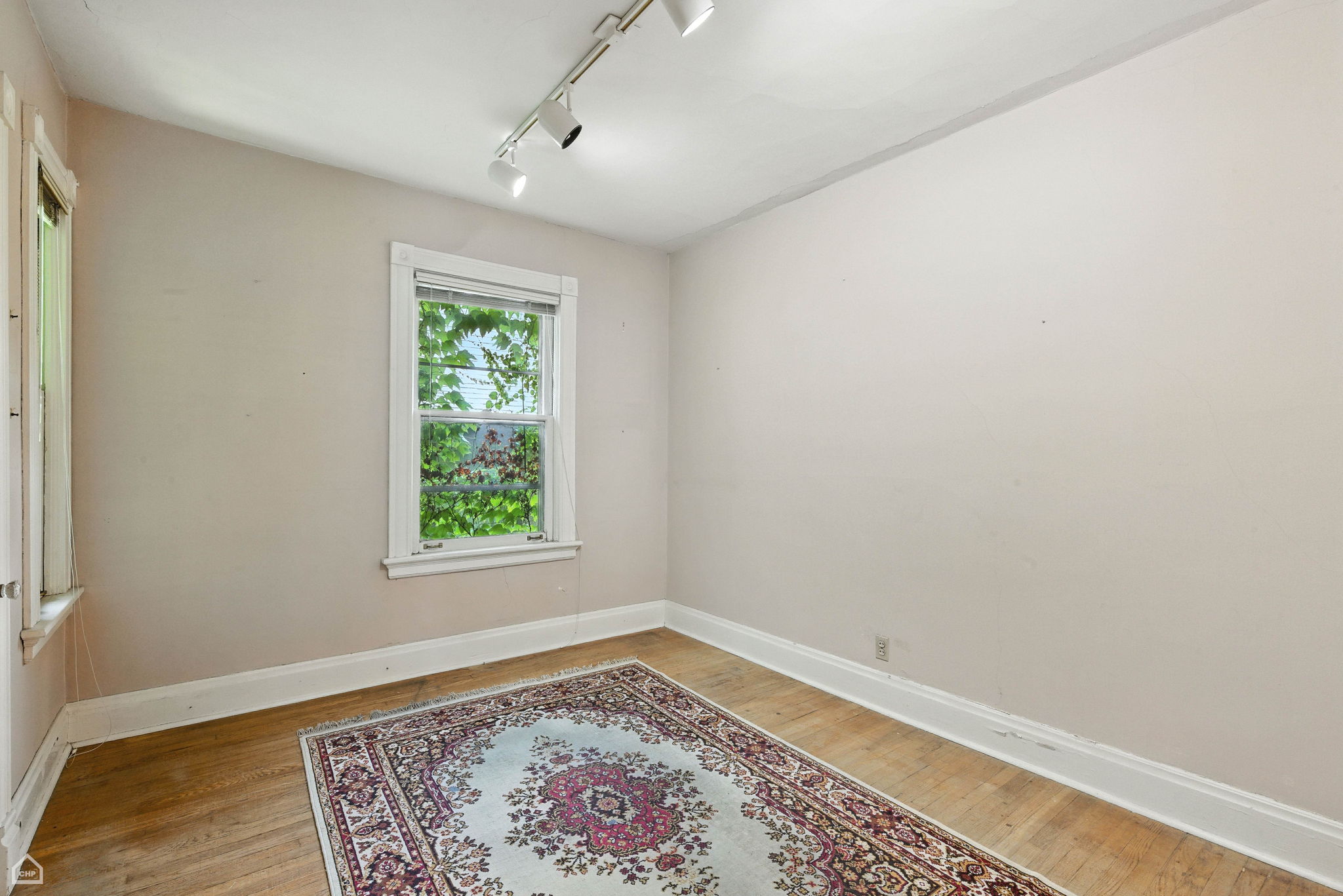 Third bedroom (second floor)