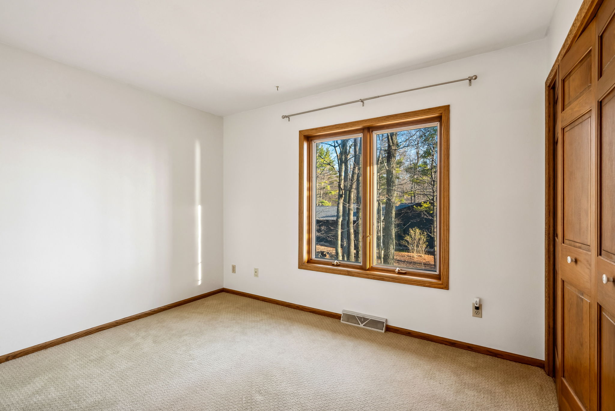 8283 Island View Rd Fish Creek Wisconsin full-15