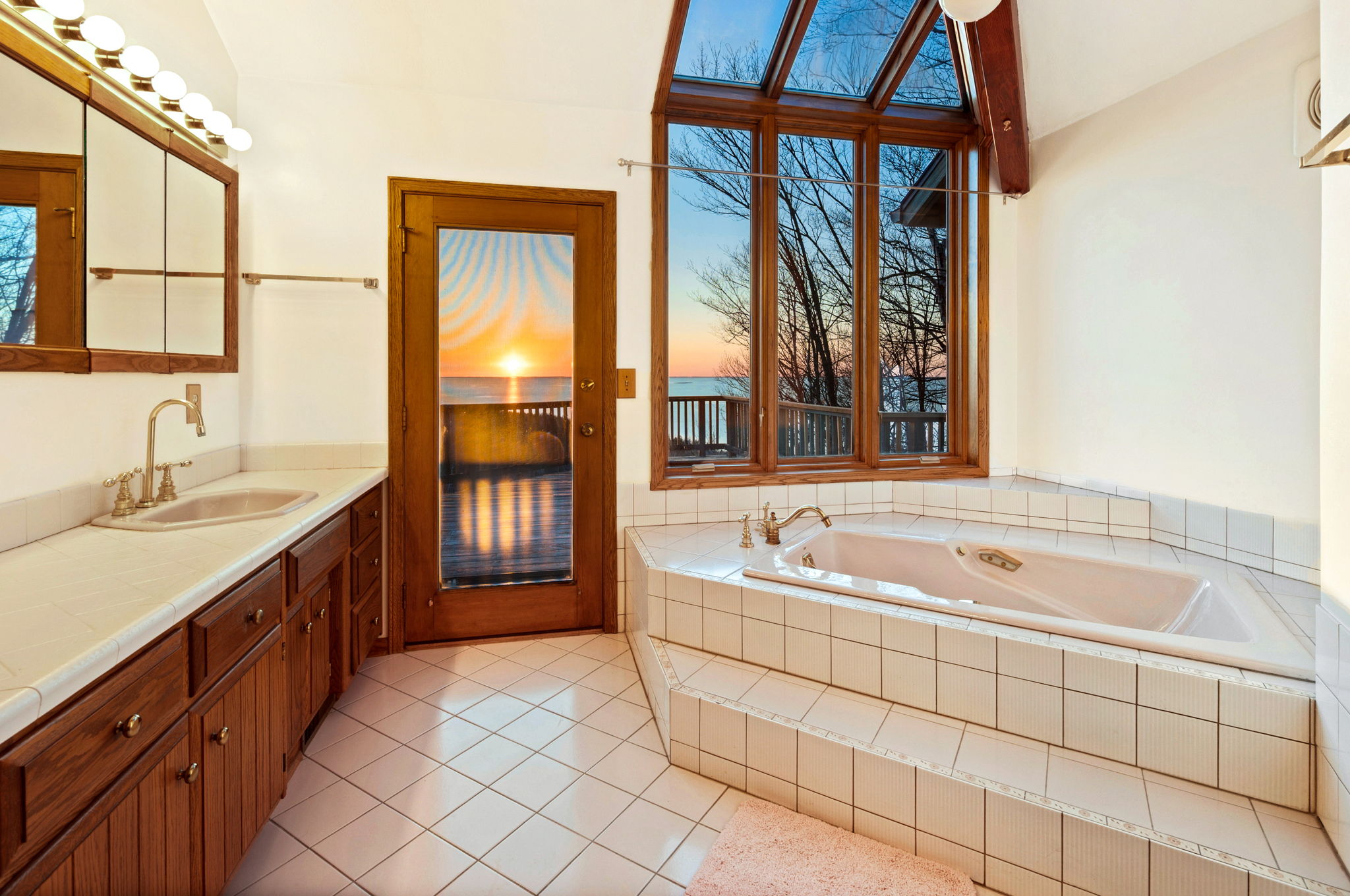 8283 Island View Rd Fish Creek Wisconsin full-51