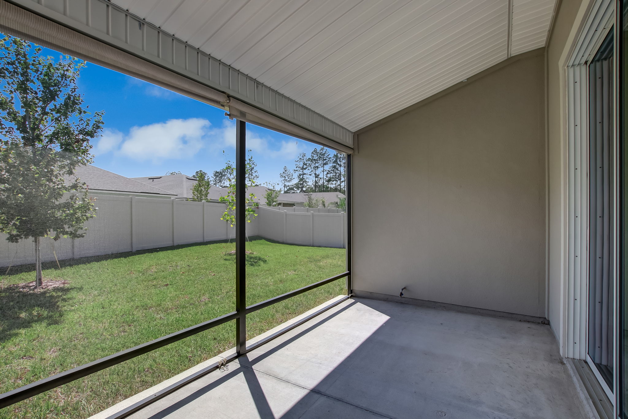 Screened-in Porch