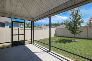 Screened-in Porch