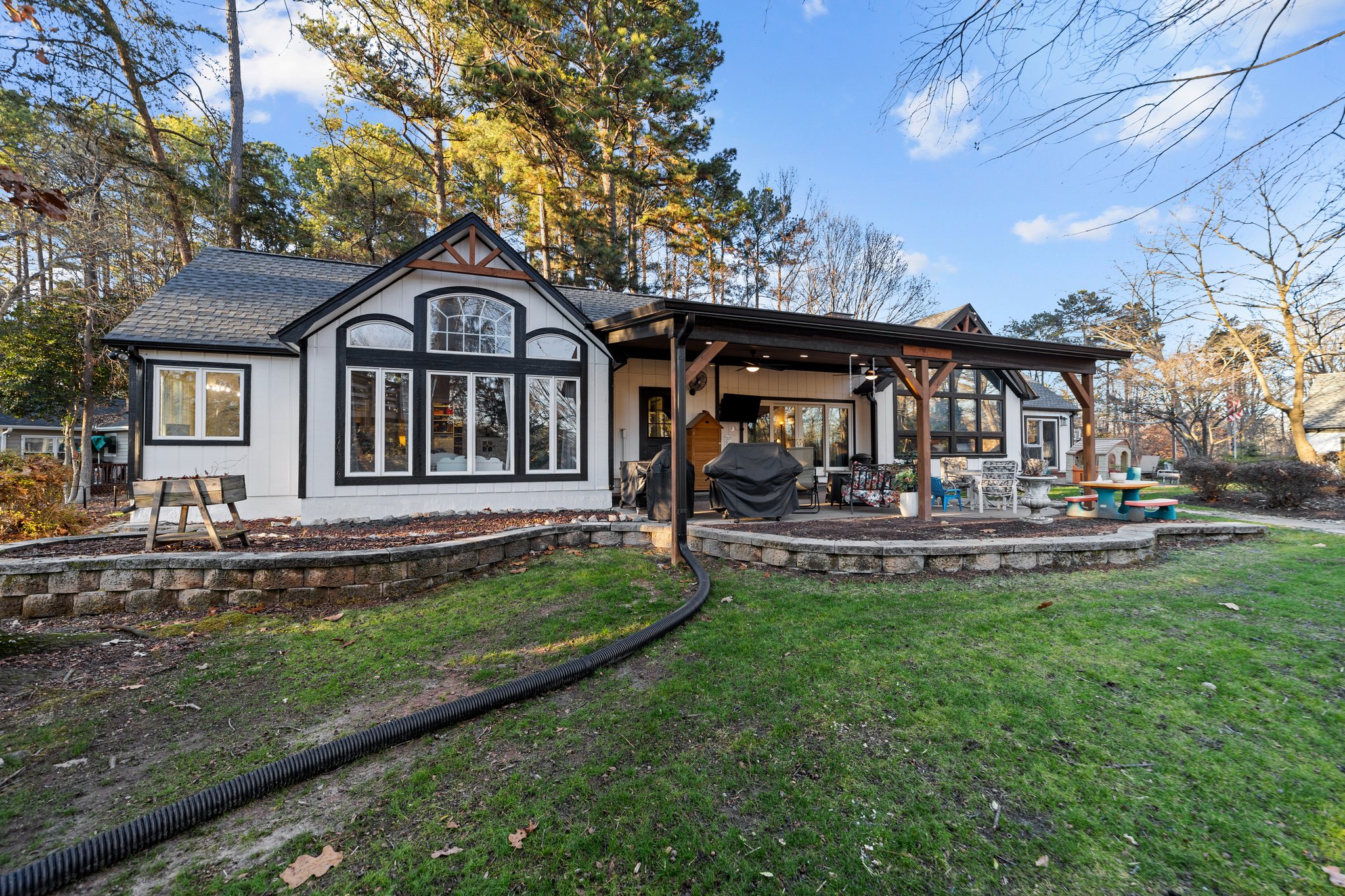  Photo 24