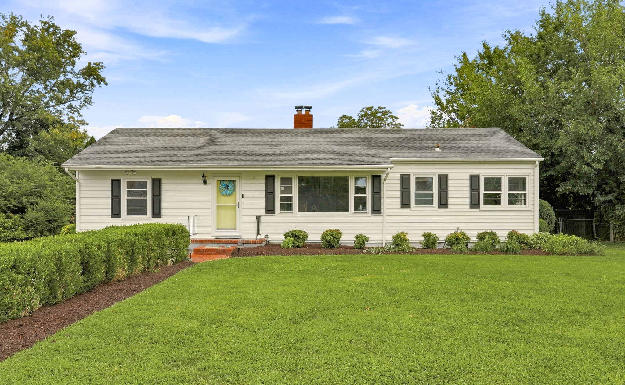 01-Exterior Front