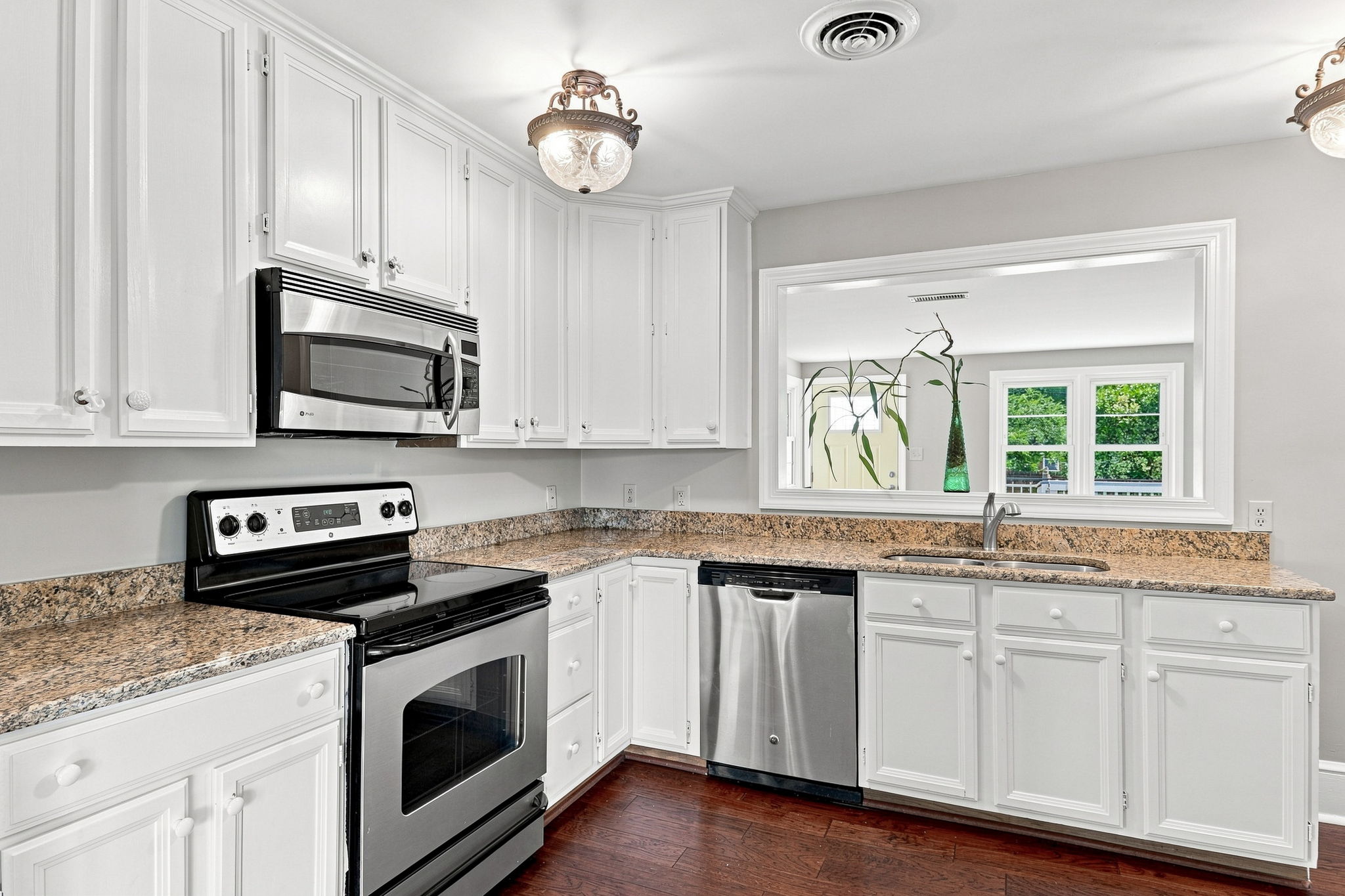 12-Kitchen