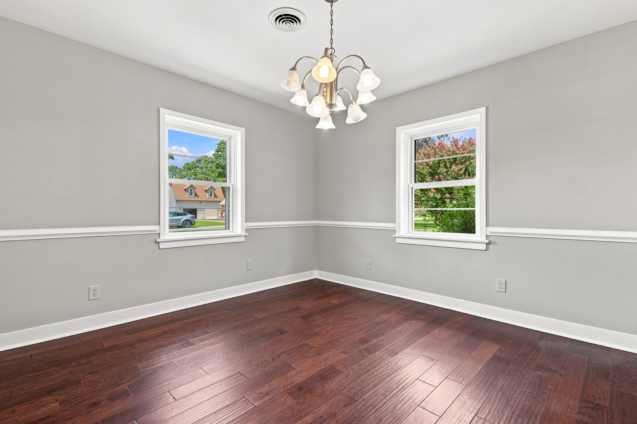 15-Dining Room