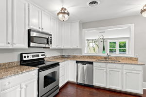12-Kitchen