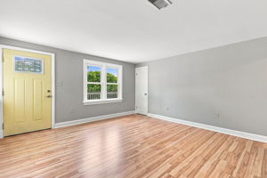 17-Family Room