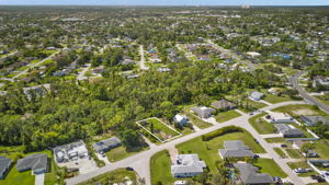 Aerial (10)_With Lot Lines