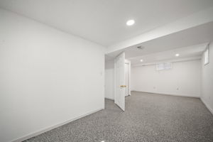  Photo 34