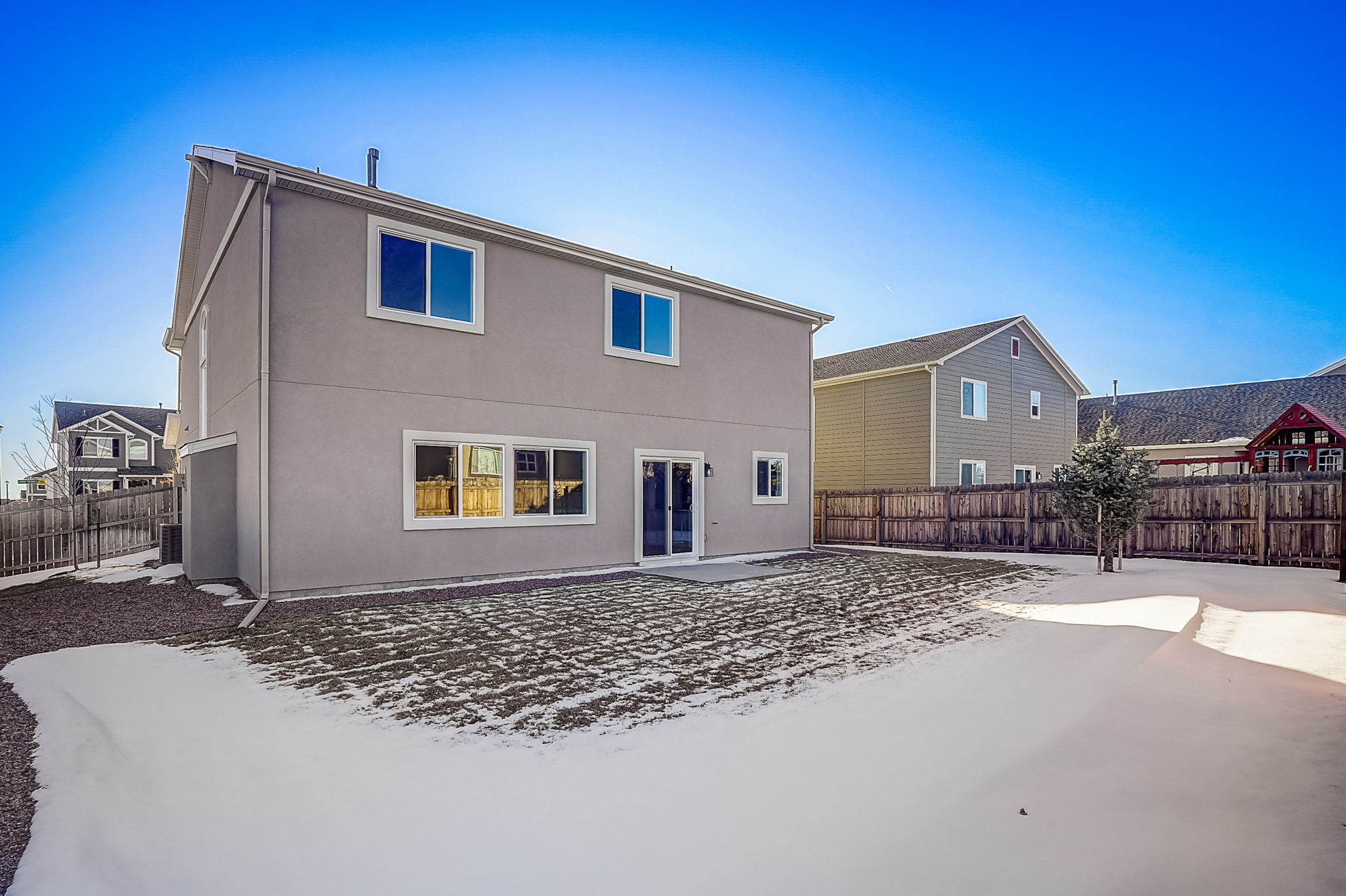 Lodge Grass Way-052