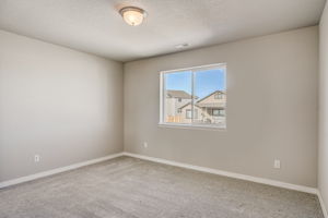 Lodge Grass Way-046