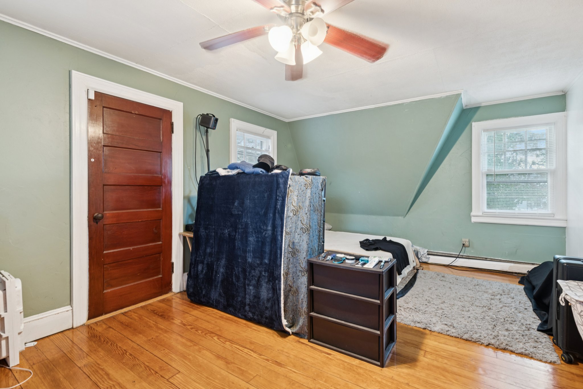 Elm Rd-S2011-008.jpg