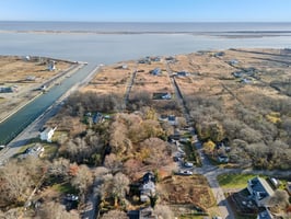 Elm Rd-S2011-025.jpg