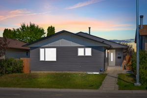  Photo 0