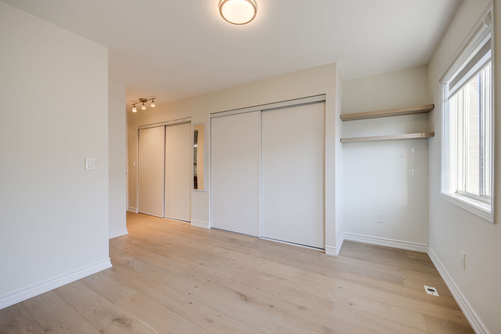 Toronto property showcase — delivered property photograph 25