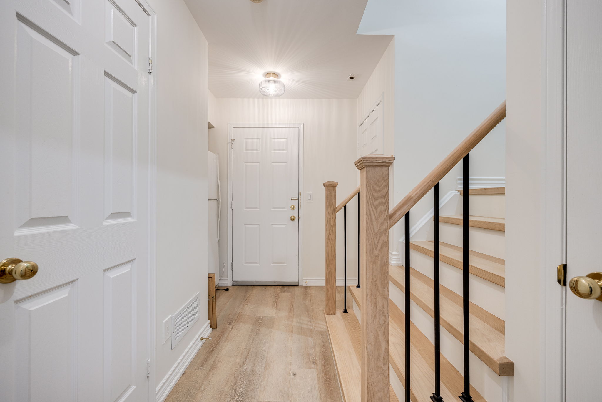 Toronto property showcase — delivered property photograph 30